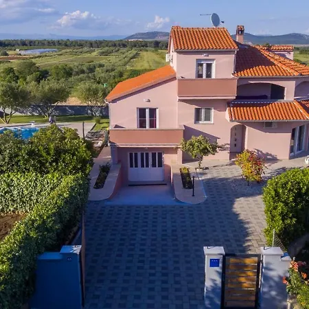 Ana Villa Biograd na Moru